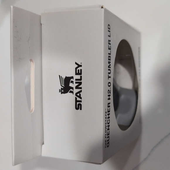 Stanley Quencher H2.0 Tumbler Lid NIB - Picture 2 of 4